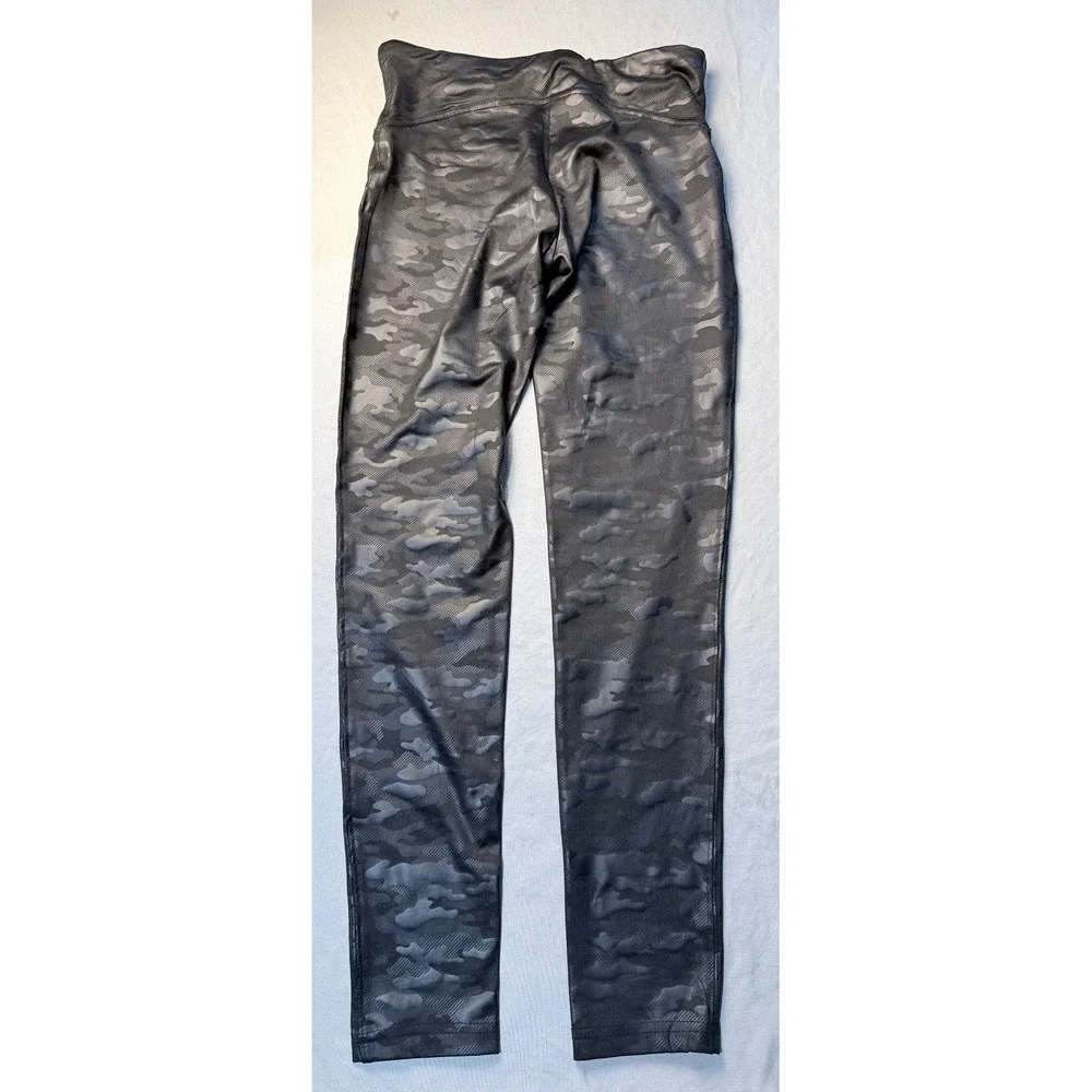 Shinester Black Camo High‎ Waisted Leggings SP3562B Womens Size M Yoga Pants